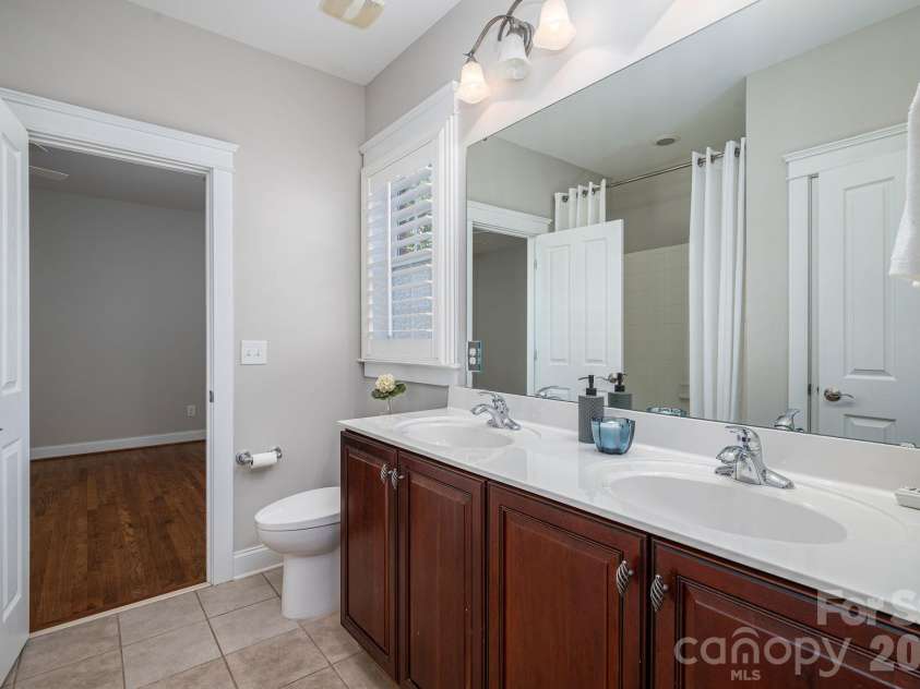 113 Ft. William Avenue, Belmont, NC 28012.  MLS# CAR4431980, YatesRealty ID 56574. 