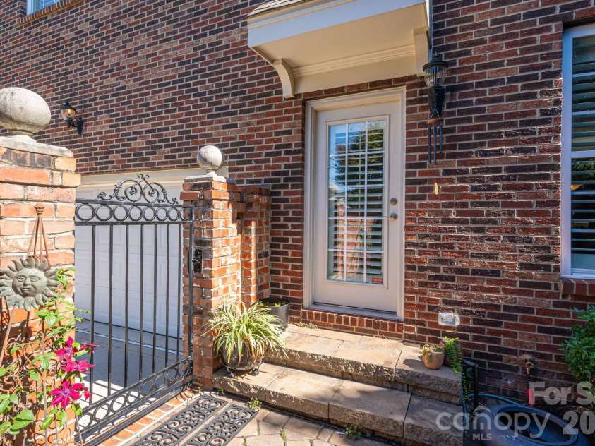 113 Ft. William Avenue, Belmont, NC 28012.  MLS# CAR4431980, YatesRealty ID 56574. 