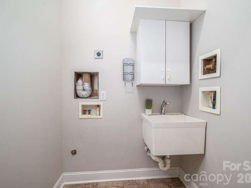 113 Ft. William Avenue, Belmont, NC 28012.  MLS# CAR4431980, YatesRealty ID 56574. Laundry with space for a full size stackable w/d