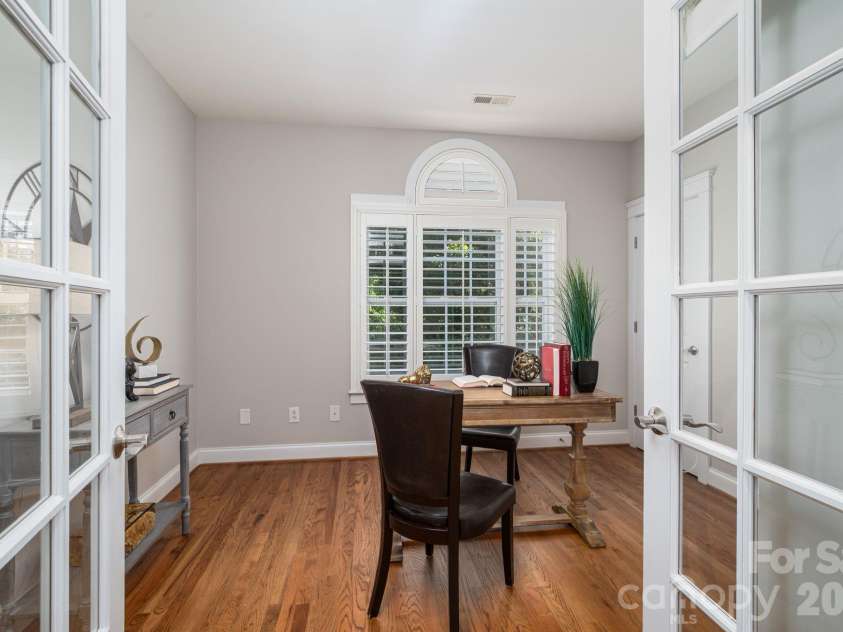 113 Ft. William Avenue, Belmont, NC 28012.  MLS# CAR4431980, YatesRealty ID 56574. Office/bed 5