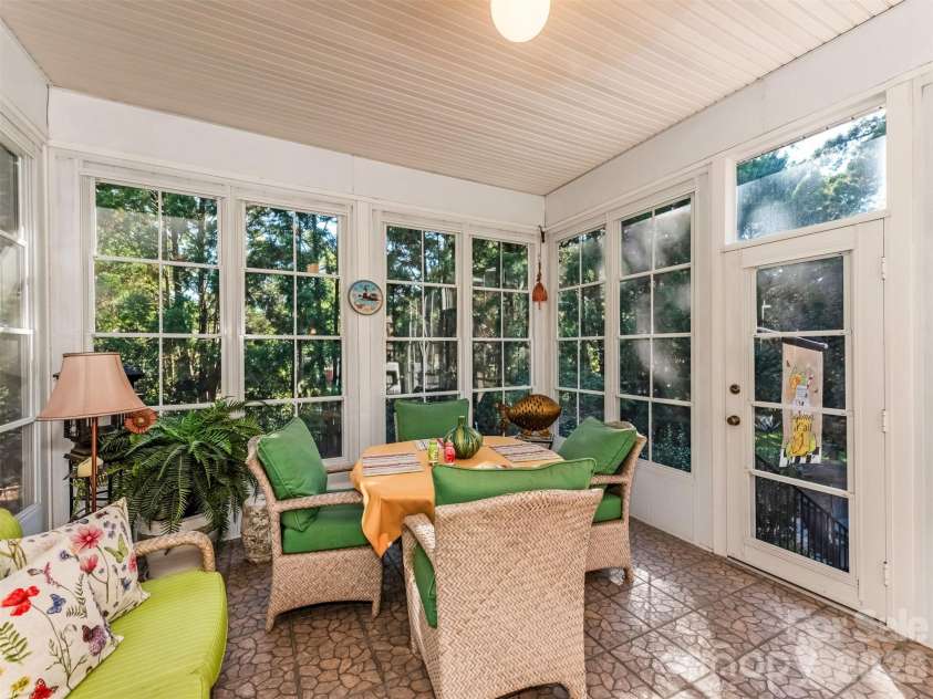 714 Corinthian Place, Charlotte, NC 28211.  MLS# CAR4430064, YatesRealty ID 56576. Heated sunroom