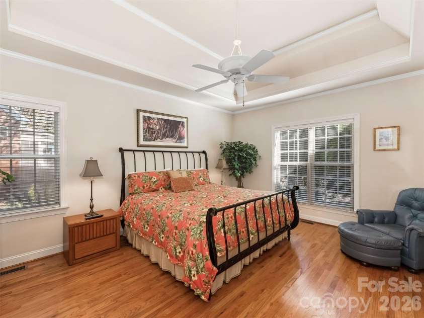 714 Corinthian Place, Charlotte, NC 28211.  MLS# CAR4430064, YatesRealty ID 56576. Primary
