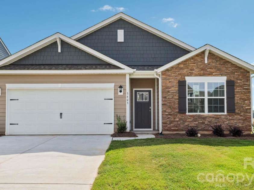 1149 Foxberry Lane, Maiden, NC 28650.  MLS# CAR4434682, YatesRealty ID 56577. 
