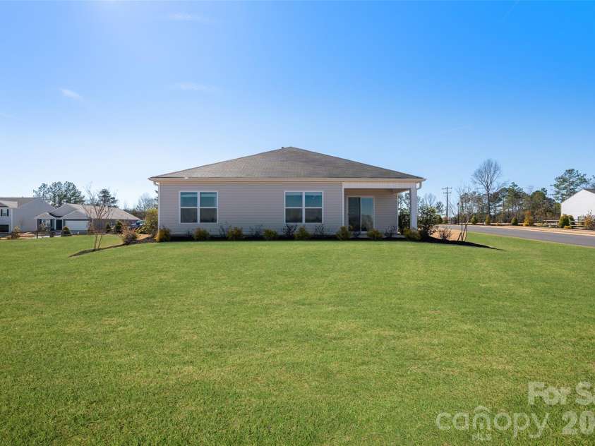 1149 Foxberry Lane, Maiden, NC 28650.  MLS# CAR4434682, YatesRealty ID 56577. 