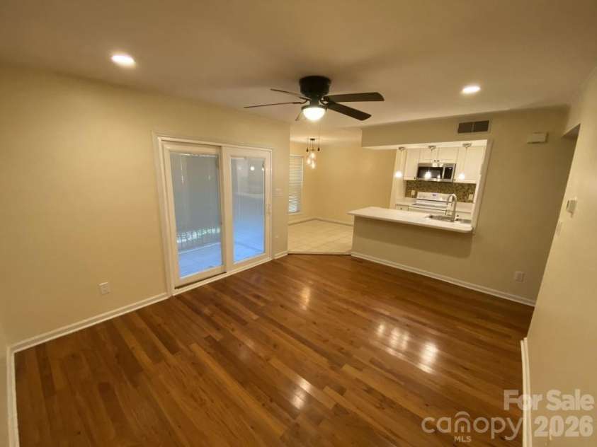 11013 Running Ridge Road, Charlotte, NC 28226.  MLS# CAR4434679, YatesRealty ID 56578. 