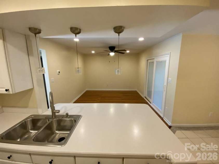 11013 Running Ridge Road, Charlotte, NC 28226.  MLS# CAR4434679, YatesRealty ID 56578. 