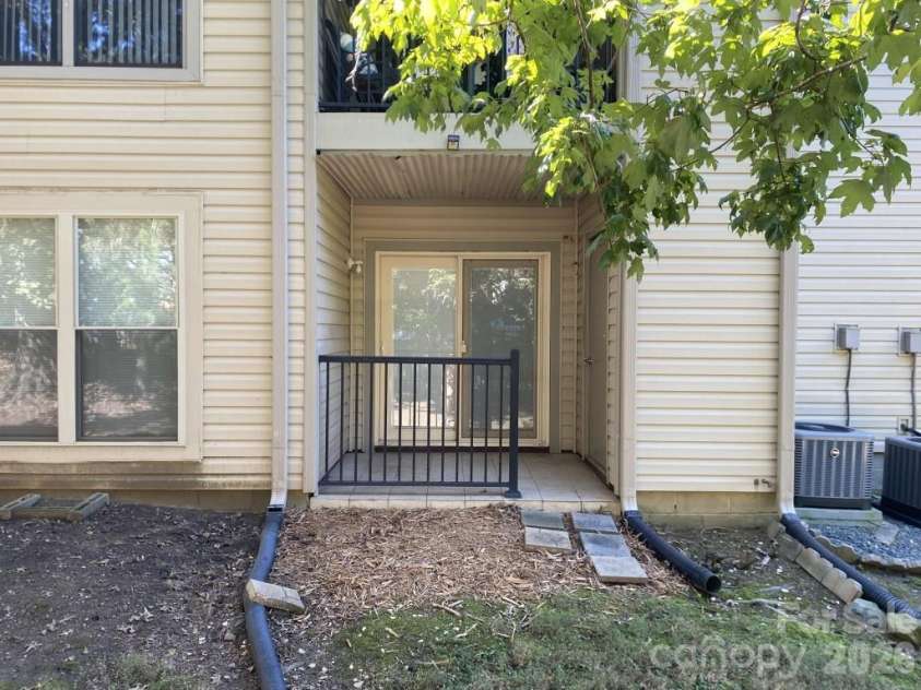 11013 Running Ridge Road, Charlotte, NC 28226.  MLS# CAR4434679, YatesRealty ID 56578. 