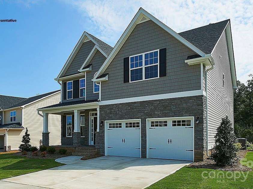 8016 Plymouth Drive, Sherrills Ford, NC 28673.  MLS# CAR4212938, YatesRealty ID 5658. 