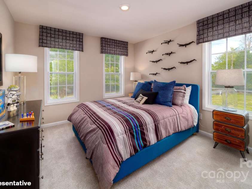 8016 Plymouth Drive, Sherrills Ford, NC 28673.  MLS# CAR4212938, YatesRealty ID 5658. 