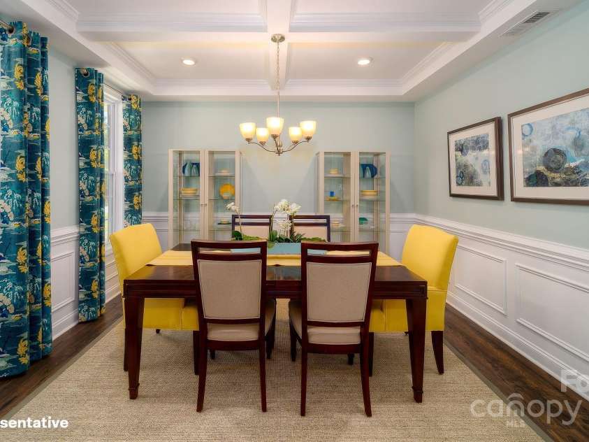 8016 Plymouth Drive, Sherrills Ford, NC 28673.  MLS# CAR4212938, YatesRealty ID 5658. 