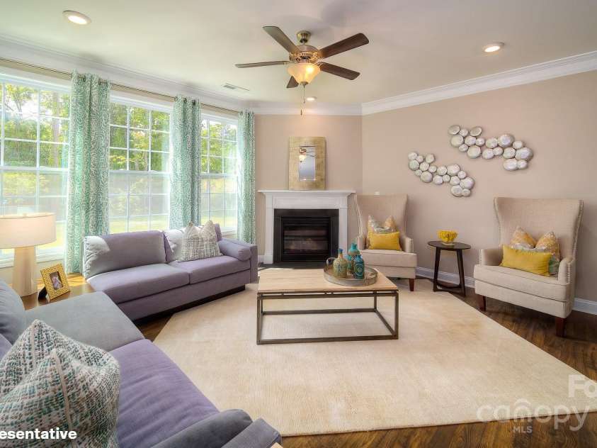 8016 Plymouth Drive, Sherrills Ford, NC 28673.  MLS# CAR4212938, YatesRealty ID 5658. 