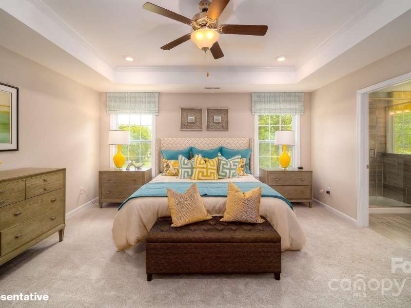 8016 Plymouth Drive, Sherrills Ford, NC 28673.  MLS# CAR4212938, YatesRealty ID 5658. 