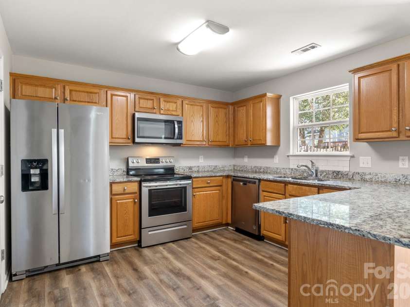 175 Scanlon Road, Mooresville, NC 28115.  MLS# CAR4431575, YatesRealty ID 56588. 