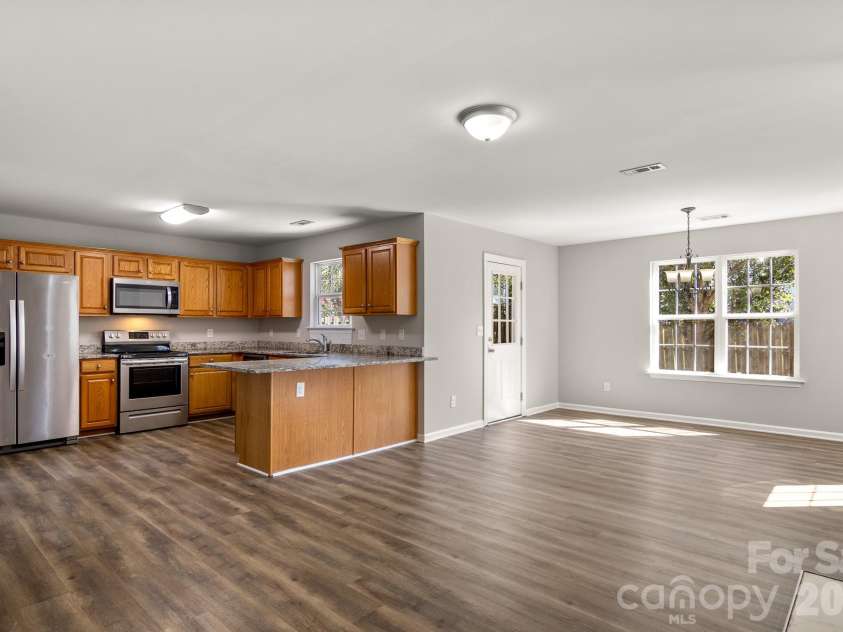 175 Scanlon Road, Mooresville, NC 28115.  MLS# CAR4431575, YatesRealty ID 56588. 