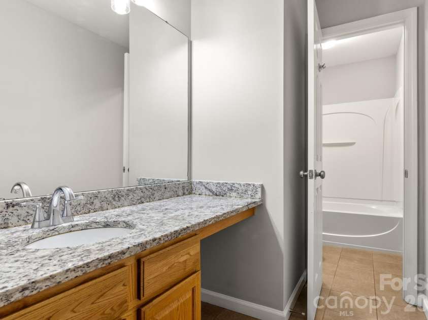 175 Scanlon Road, Mooresville, NC 28115.  MLS# CAR4431575, YatesRealty ID 56588. 