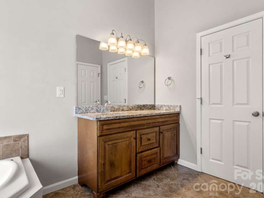 175 Scanlon Road, Mooresville, NC 28115.  MLS# CAR4431575, YatesRealty ID 56588. 
