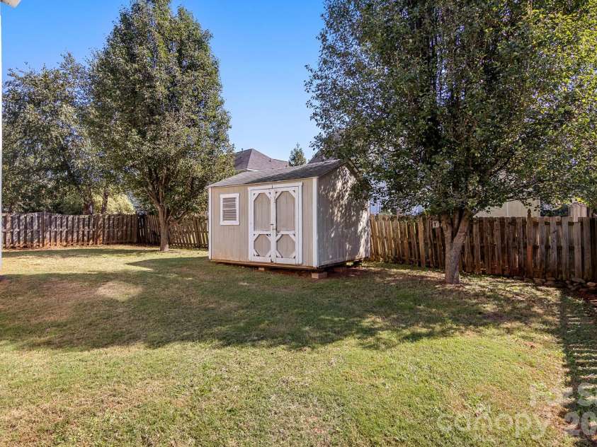 175 Scanlon Road, Mooresville, NC 28115.  MLS# CAR4431575, YatesRealty ID 56588. 