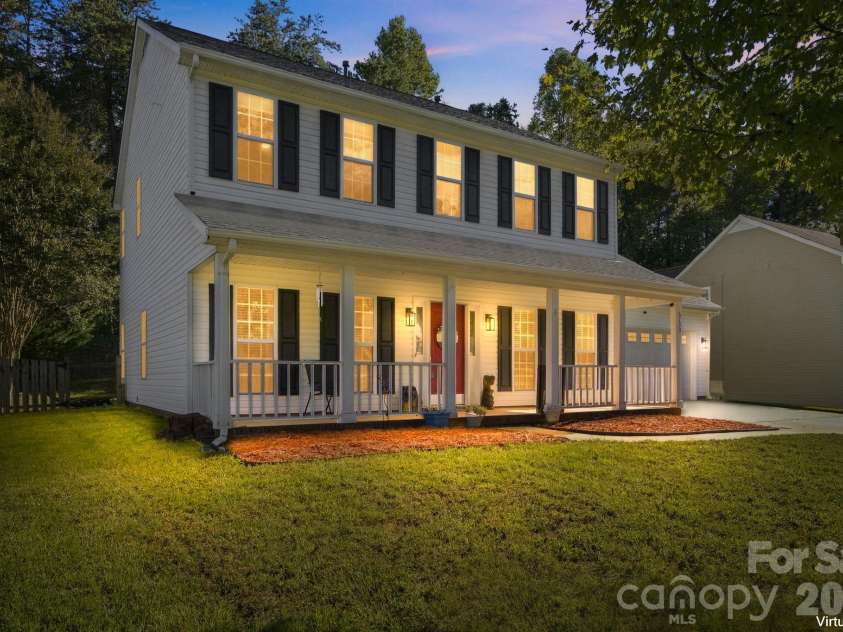 6730 Reedy Creek Road, Charlotte, NC 28215.  MLS# CAR4433782, YatesRealty ID 56590. 