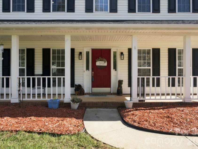 6730 Reedy Creek Road, Charlotte, NC 28215.  MLS# CAR4433782, YatesRealty ID 56590. 