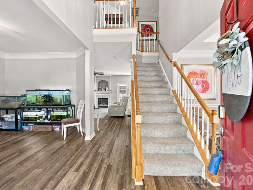 6730 Reedy Creek Road, Charlotte, NC 28215.  MLS# CAR4433782, YatesRealty ID 56590. 