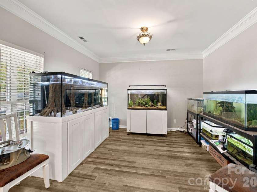 6730 Reedy Creek Road, Charlotte, NC 28215.  MLS# CAR4433782, YatesRealty ID 56590. 