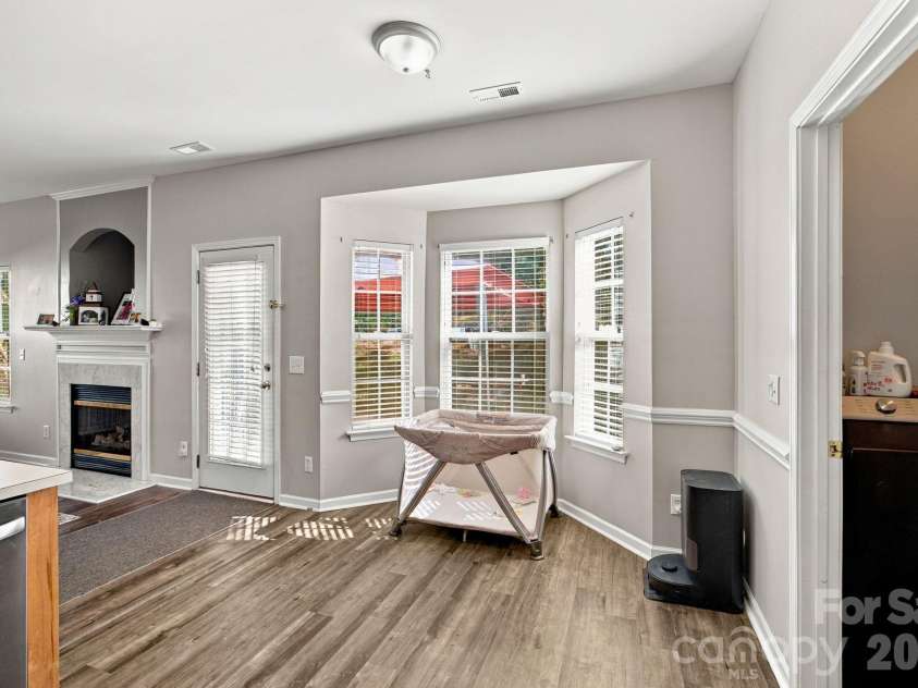 6730 Reedy Creek Road, Charlotte, NC 28215.  MLS# CAR4433782, YatesRealty ID 56590. 