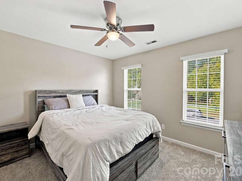 6730 Reedy Creek Road, Charlotte, NC 28215.  MLS# CAR4433782, YatesRealty ID 56590. 