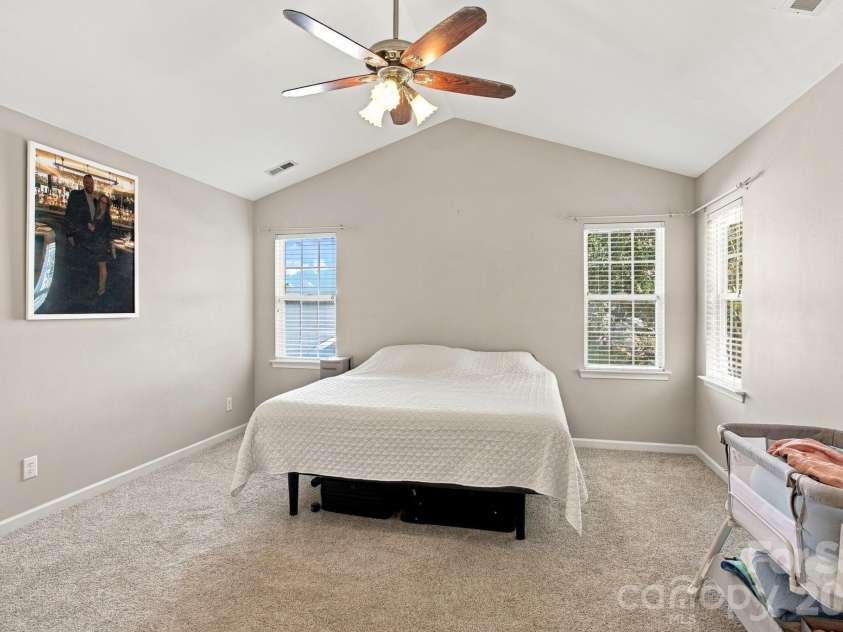 6730 Reedy Creek Road, Charlotte, NC 28215.  MLS# CAR4433782, YatesRealty ID 56590. 