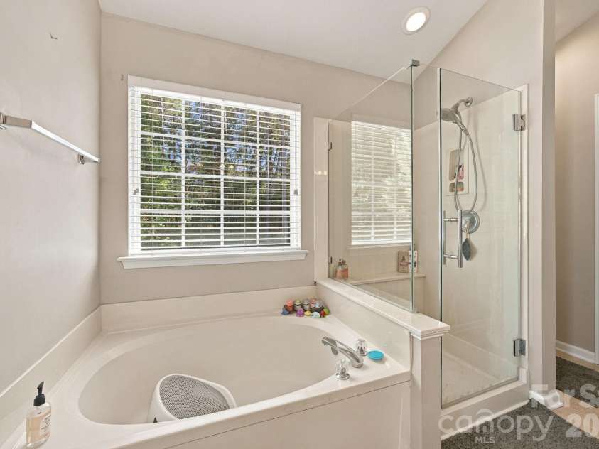 6730 Reedy Creek Road, Charlotte, NC 28215.  MLS# CAR4433782, YatesRealty ID 56590. 