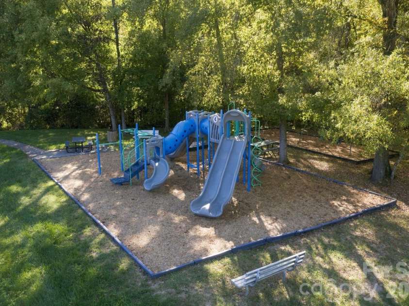 6730 Reedy Creek Road, Charlotte, NC 28215.  MLS# CAR4433782, YatesRealty ID 56590. 