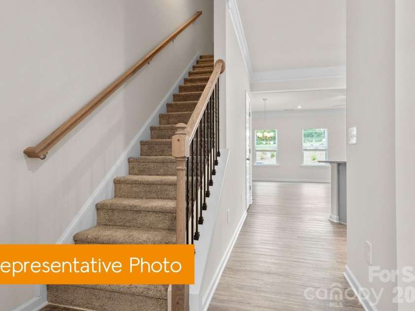 5406 Starfall Way, Charlotte, NC 28214.  MLS# CAR4434743, YatesRealty ID 56591. 