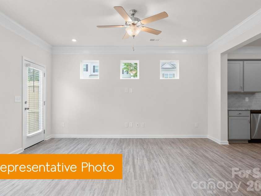 5406 Starfall Way, Charlotte, NC 28214.  MLS# CAR4434743, YatesRealty ID 56591. 