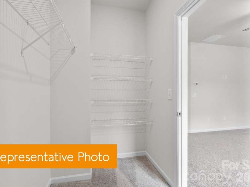 5406 Starfall Way, Charlotte, NC 28214.  MLS# CAR4434743, YatesRealty ID 56591. 