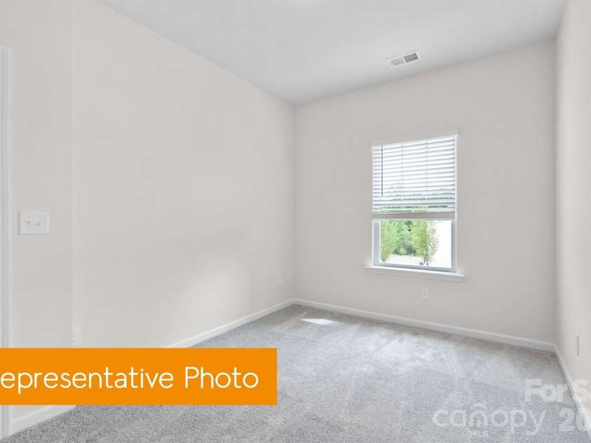 5406 Starfall Way, Charlotte, NC 28214.  MLS# CAR4434743, YatesRealty ID 56591. 