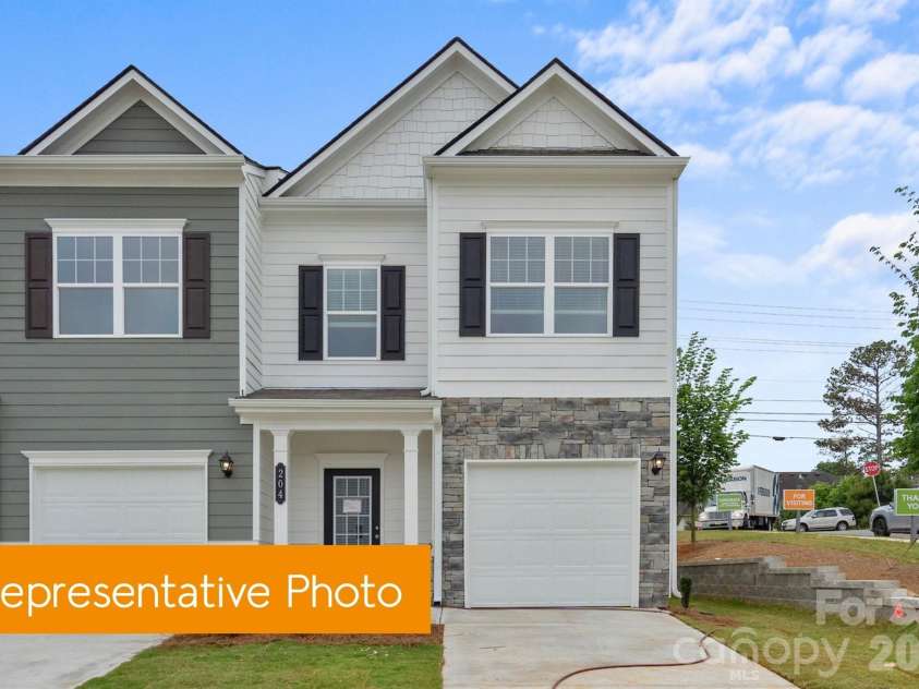 5406 Starfall Way, Charlotte, NC 28214.  MLS# CAR4434743, YatesRealty ID 56591. Exterior