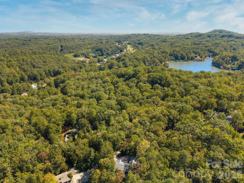 69 Eargle Road, Tryon, NC 28782.  MLS# CAR4433738, YatesRealty ID 56594. Lake Lanier