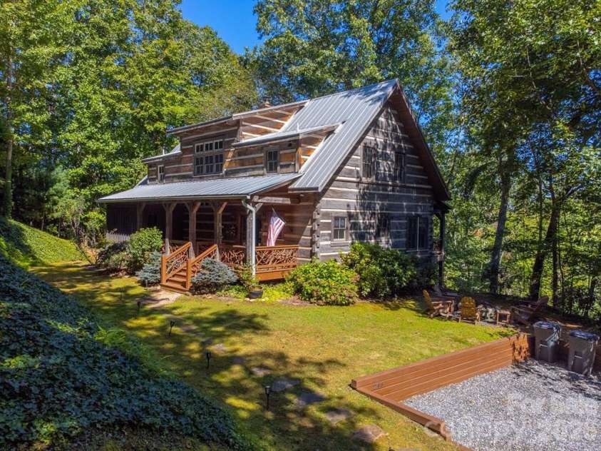 246 Fiddle And A Bow Lane, Sylva, NC 28779.  MLS# CAR4433984, YatesRealty ID 56597. 