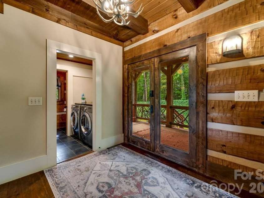 246 Fiddle And A Bow Lane, Sylva, NC 28779.  MLS# CAR4433984, YatesRealty ID 56597. 