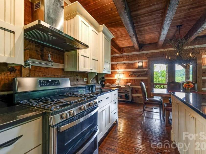 246 Fiddle And A Bow Lane, Sylva, NC 28779.  MLS# CAR4433984, YatesRealty ID 56597. 