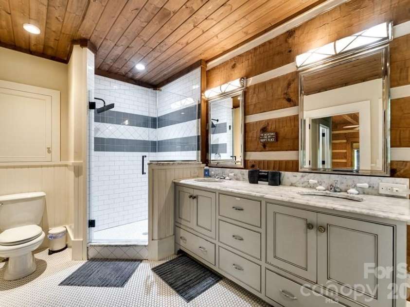 246 Fiddle And A Bow Lane, Sylva, NC 28779.  MLS# CAR4433984, YatesRealty ID 56597. 