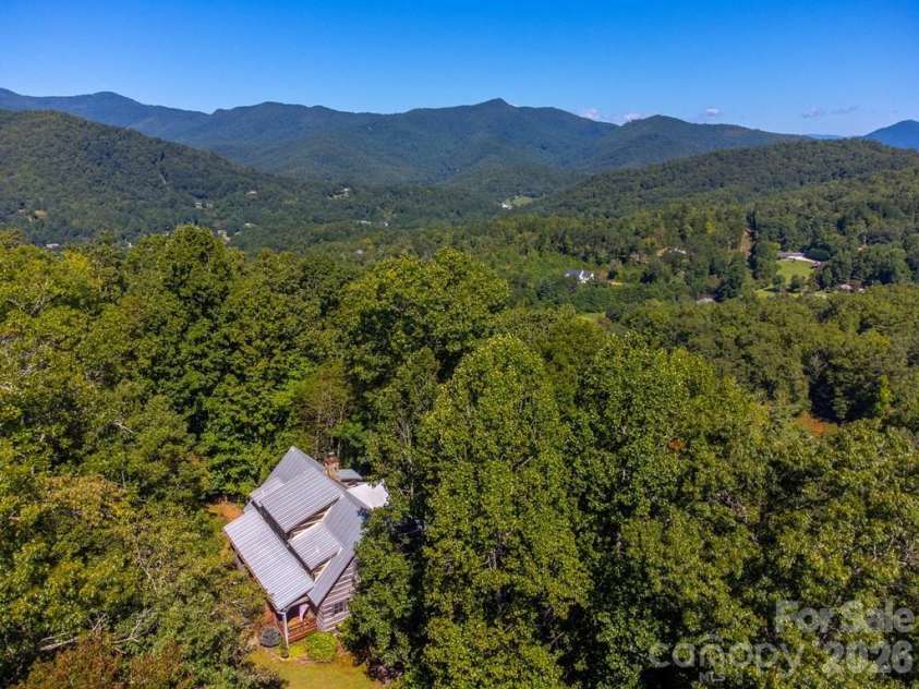 246 Fiddle And A Bow Lane, Sylva, NC 28779.  MLS# CAR4433984, YatesRealty ID 56597. 