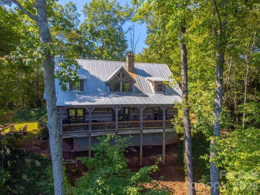 246 Fiddle And A Bow Lane, Sylva, NC 28779.  MLS# CAR4433984, YatesRealty ID 56597. 
