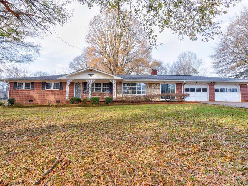 1602 Eaves Road, Shelby, NC 28152.  MLS# CAR4214311, YatesRealty ID 566. Front View-Large Brick Ranch on .95 Acres