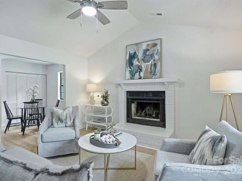 6115 Coltswood Court, Charlotte, NC 28211.  MLS# CAR4271652, YatesRealty ID 566. 