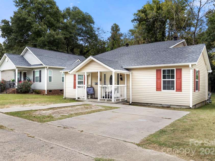 757 Carolina Avenue, Rock Hill, SC 29730.  MLS# CAR4330529, YatesRealty ID 566. 