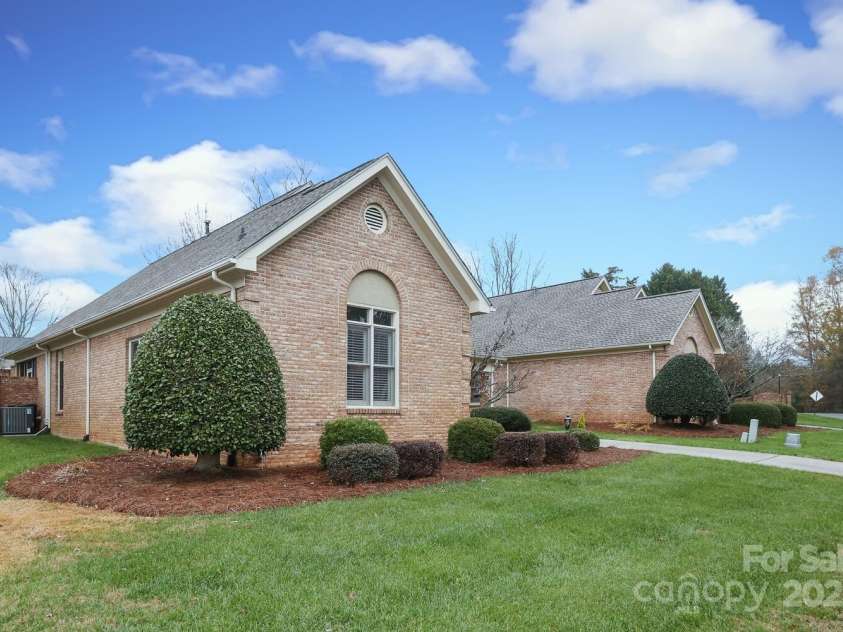 1575 Herlong Court, Rock Hill, SC 29732.  MLS# CAR4213099, YatesRealty ID 5660. 