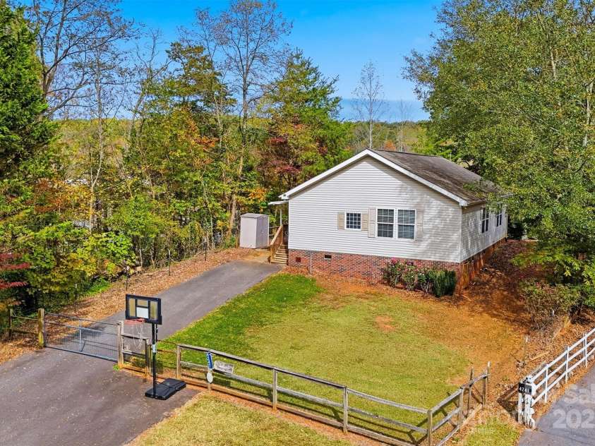 4247 Laurel Hill Road, Claremont, NC 28610.  MLS# CAR4316729, YatesRealty ID 5660. 