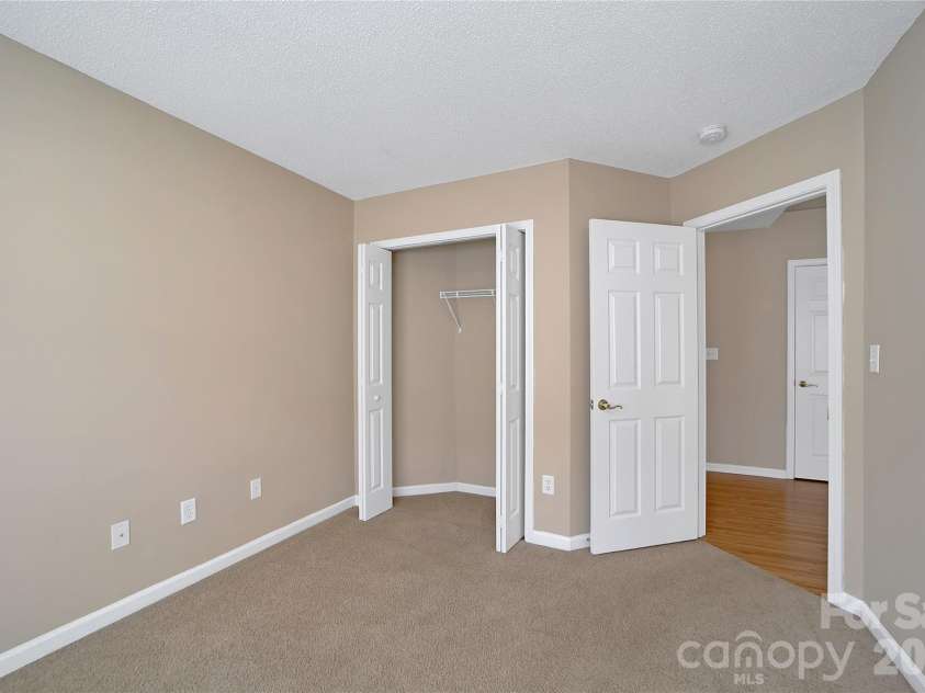 88 Danbury Lane, Brevard, NC 28712.  MLS# CAR4433132, YatesRealty ID 56603. 