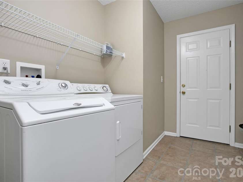 88 Danbury Lane, Brevard, NC 28712.  MLS# CAR4433132, YatesRealty ID 56603. 