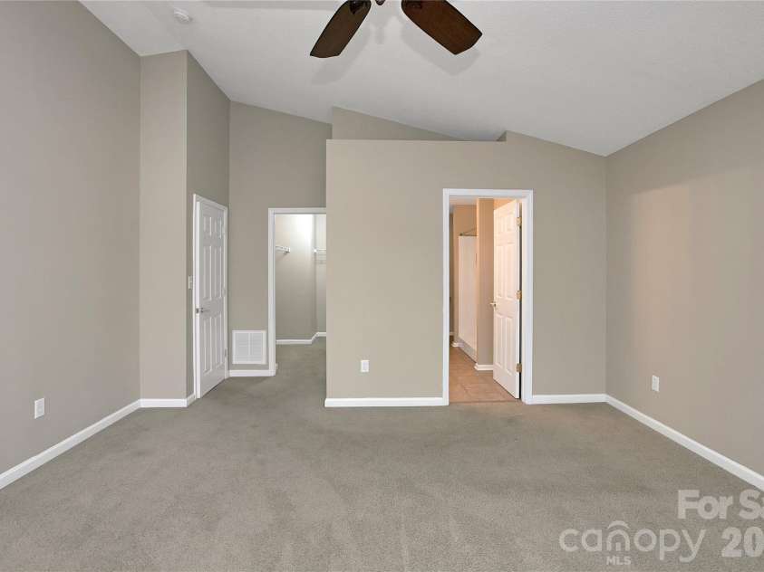 88 Danbury Lane, Brevard, NC 28712.  MLS# CAR4433132, YatesRealty ID 56603. 